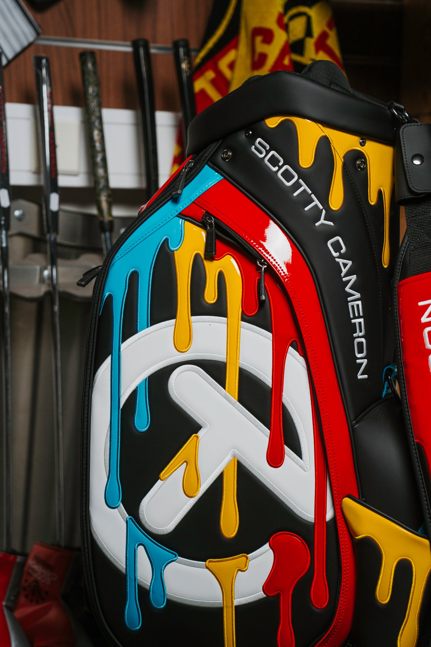 Scotty Cameron 2025 Tour Bag PAINT DRIP