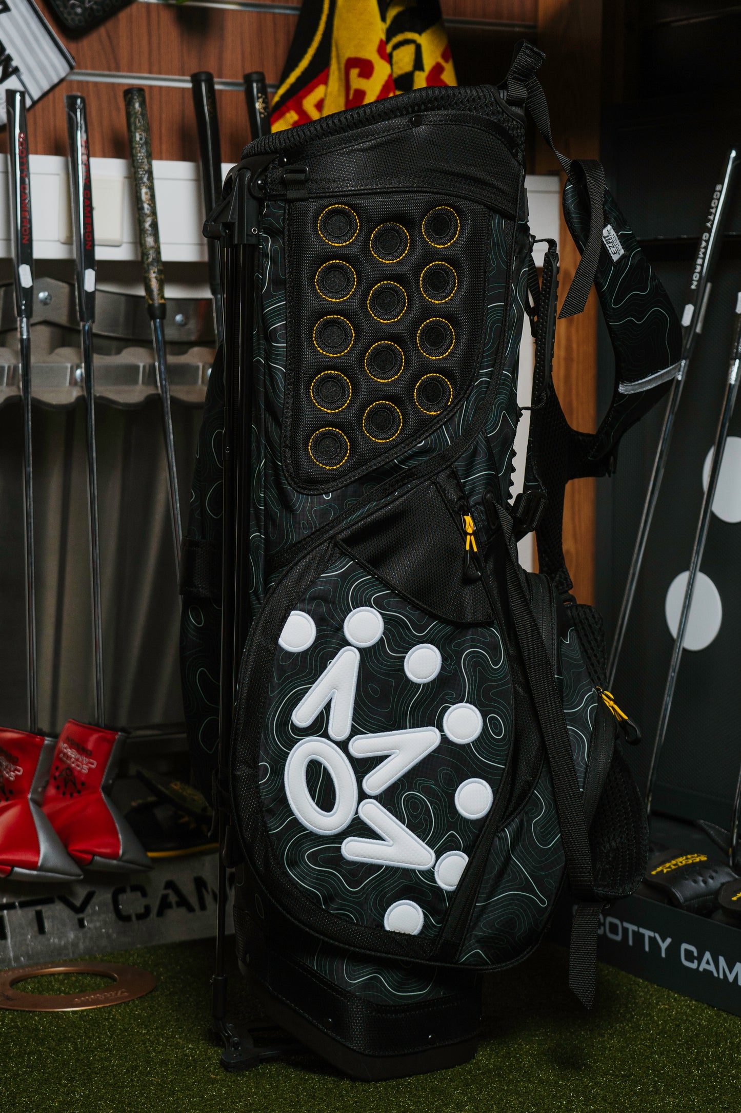 Scotty Cameron 2024 Masters Pathfinder Topo Greens Stand Bag – Custom Cameron